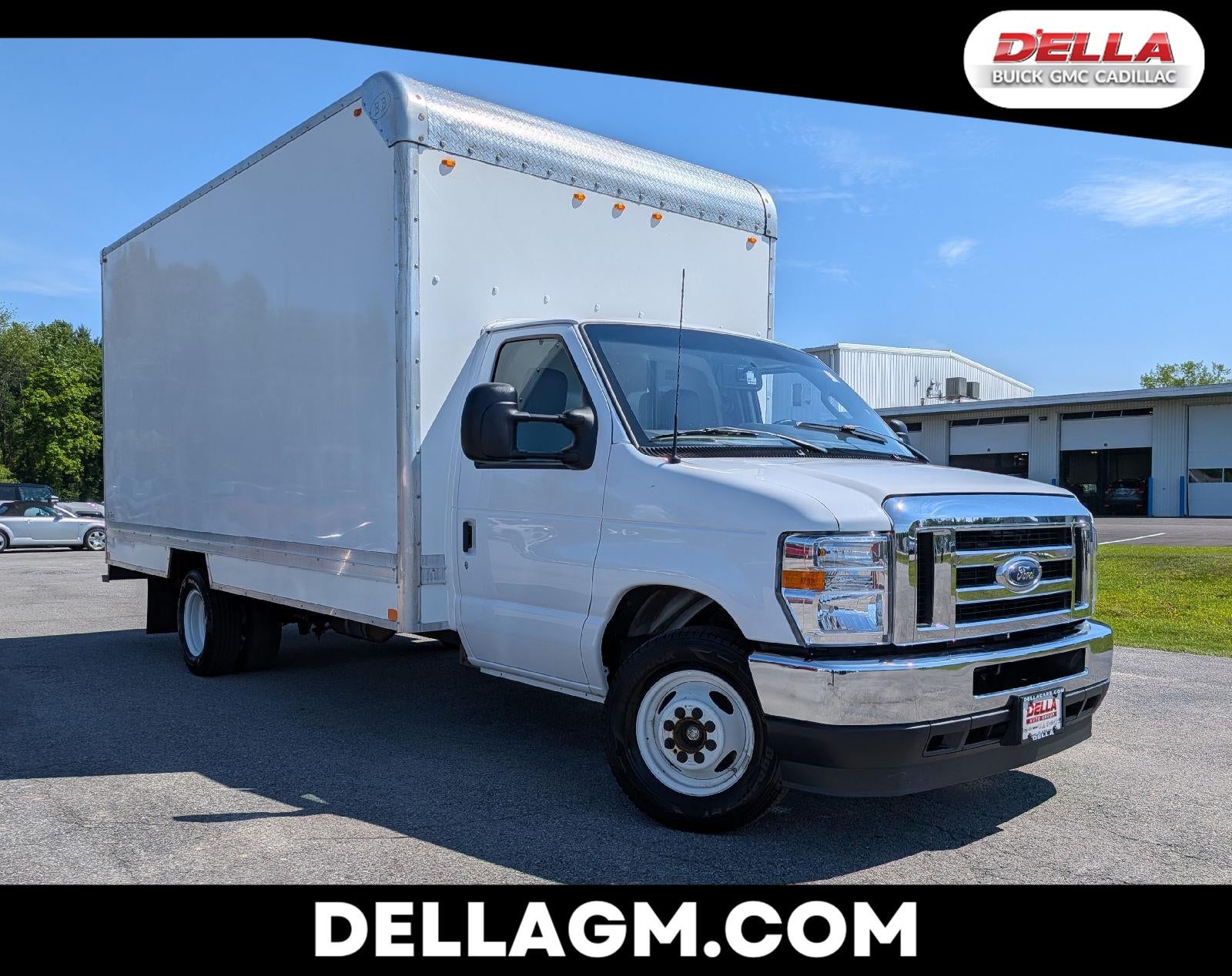 2025 Ford E-Series Cutaway E-350 in Wht — front three-quarter view