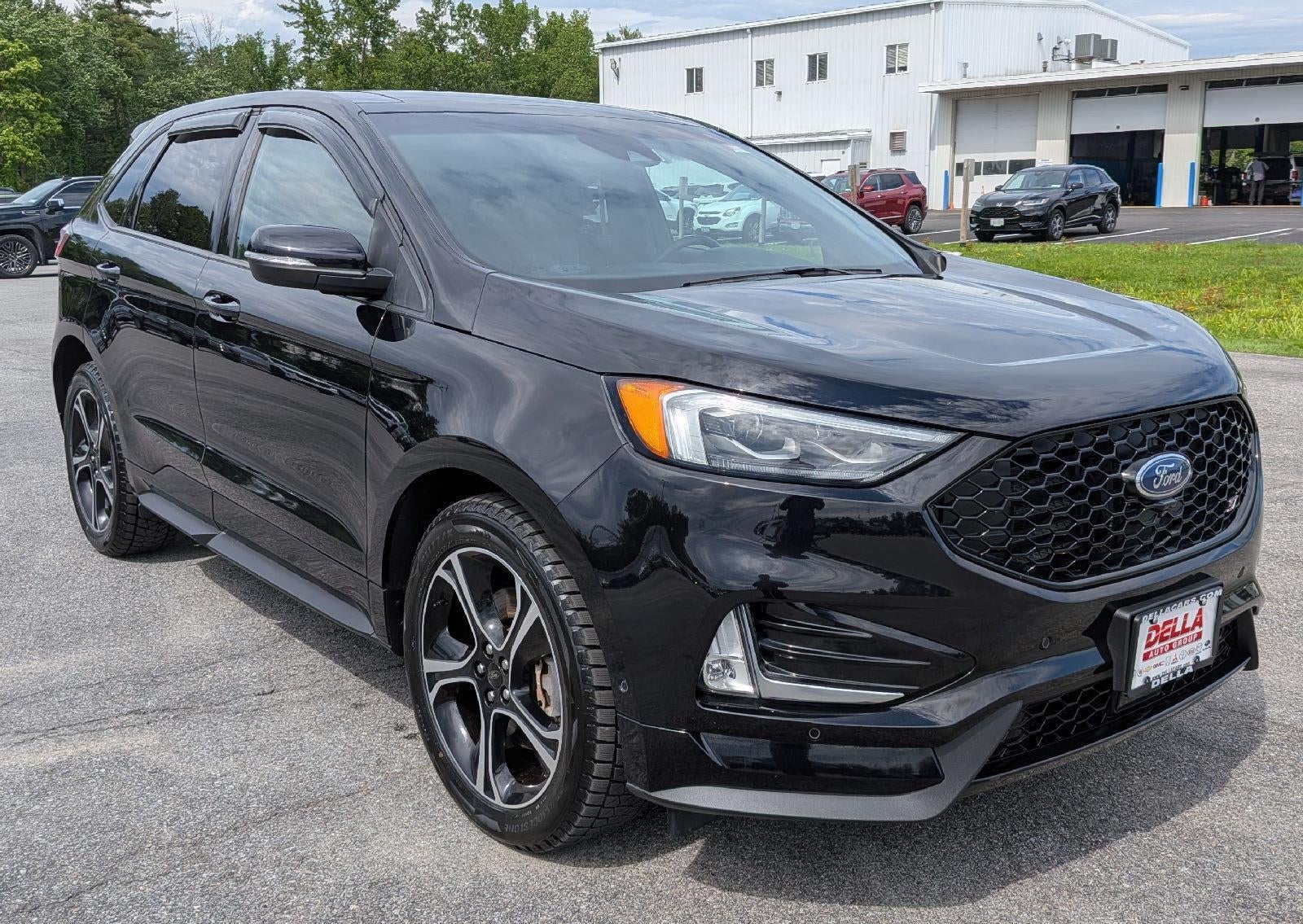2020 Ford Edge — interior view