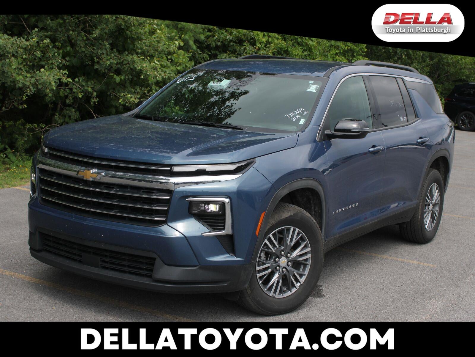 2026 Chevrolet TRAVERSE SUV in Other — front three-quarter view