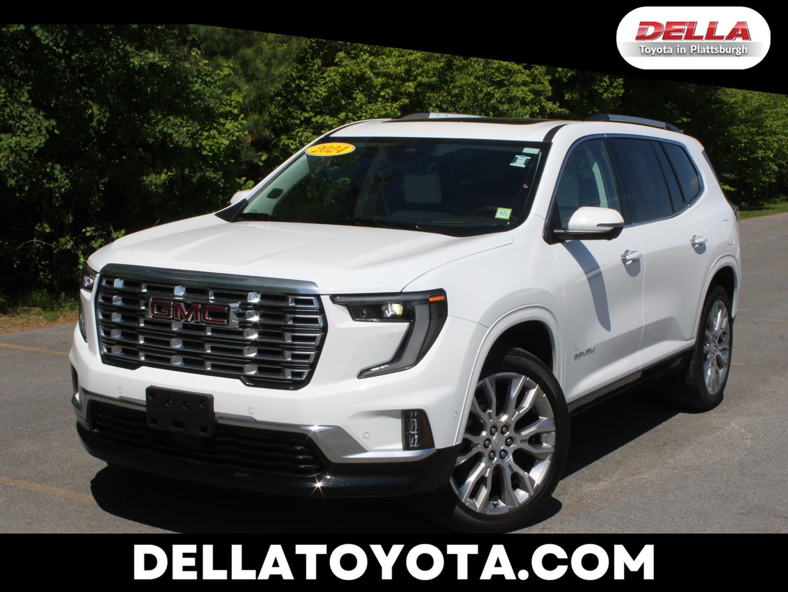 2024 GMC Acadia AWD Denali in Summit White — front three-quarter view