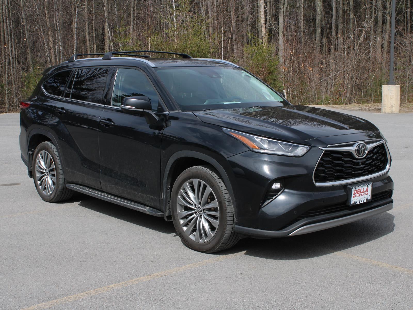 2022 Toyota Highlander — rear three-quarter view