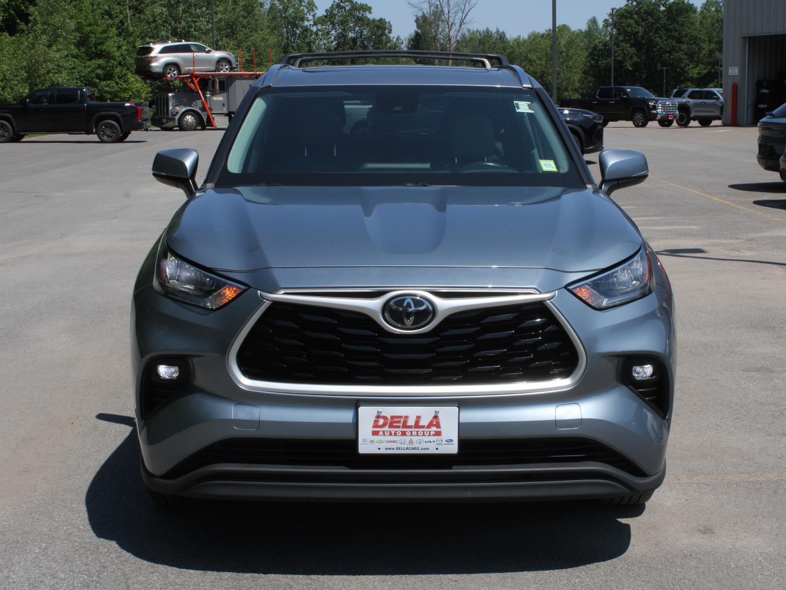 2020 Toyota Highlander — side profile view