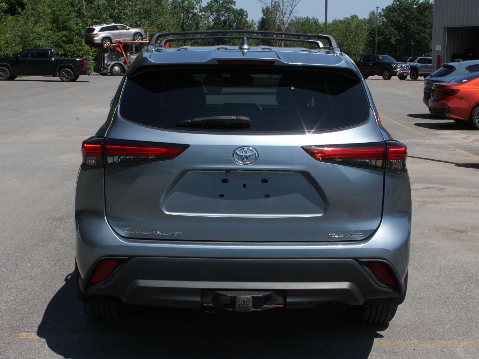 2020 Toyota Highlander — detail view