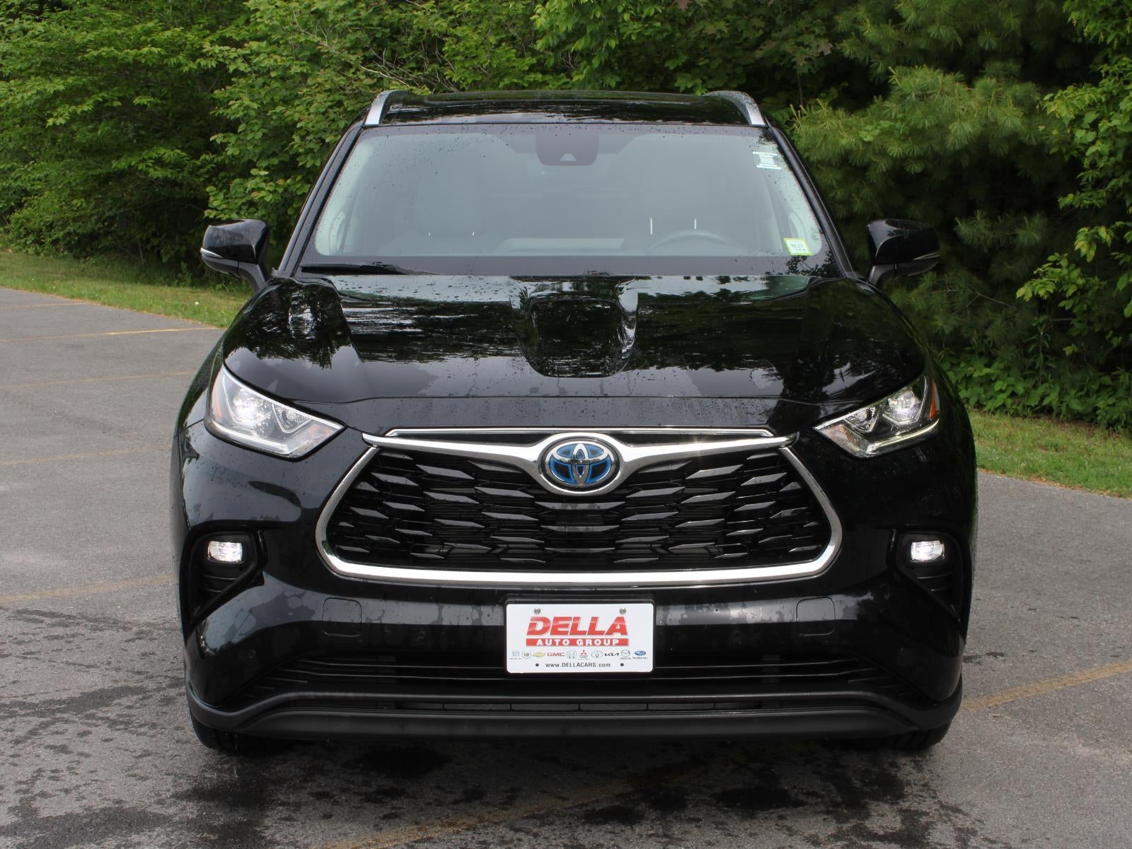 2023 Toyota Highlander — side profile view