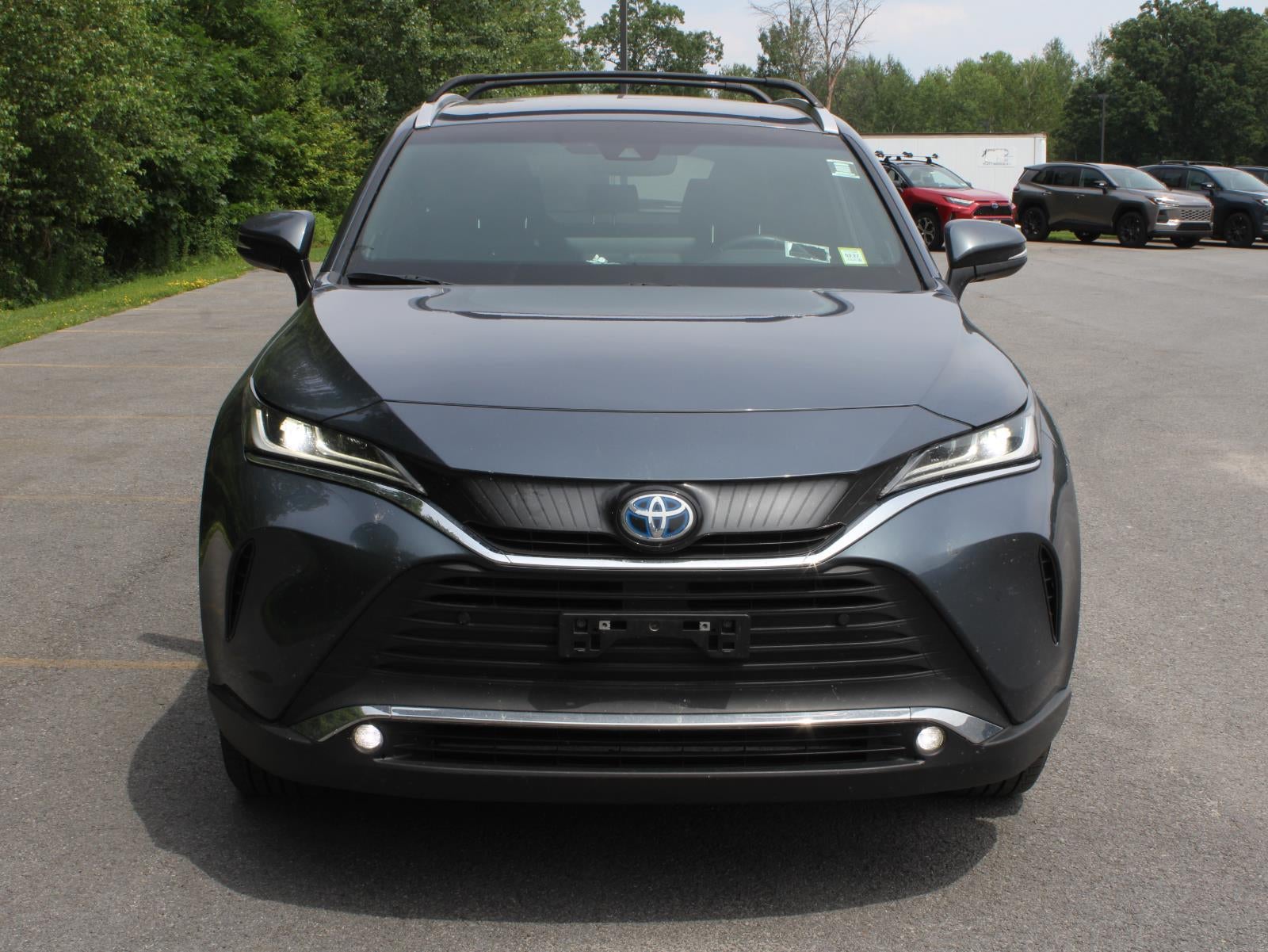 2023 Toyota Venza — side profile view