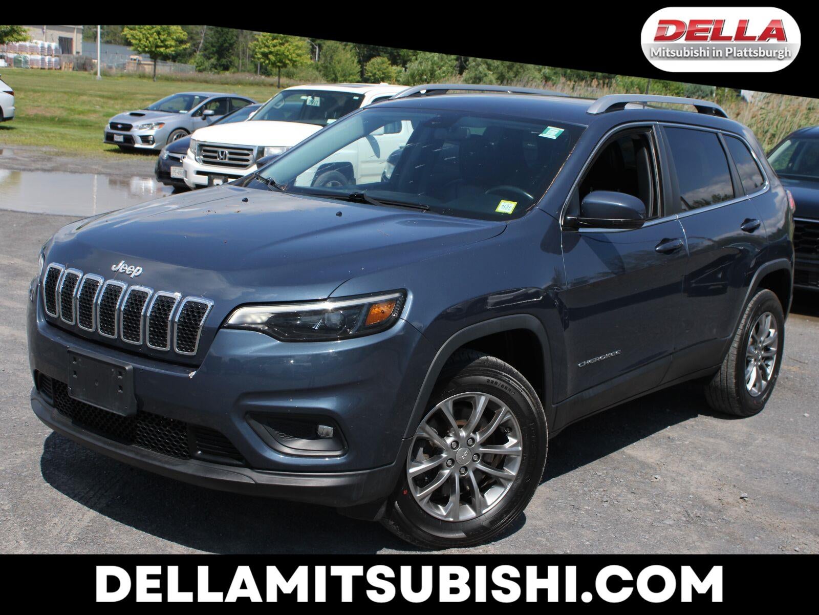 2019 Jeep Cherokee Latitude Plus in Blue Shade Pearlcoat — front three-quarter view
