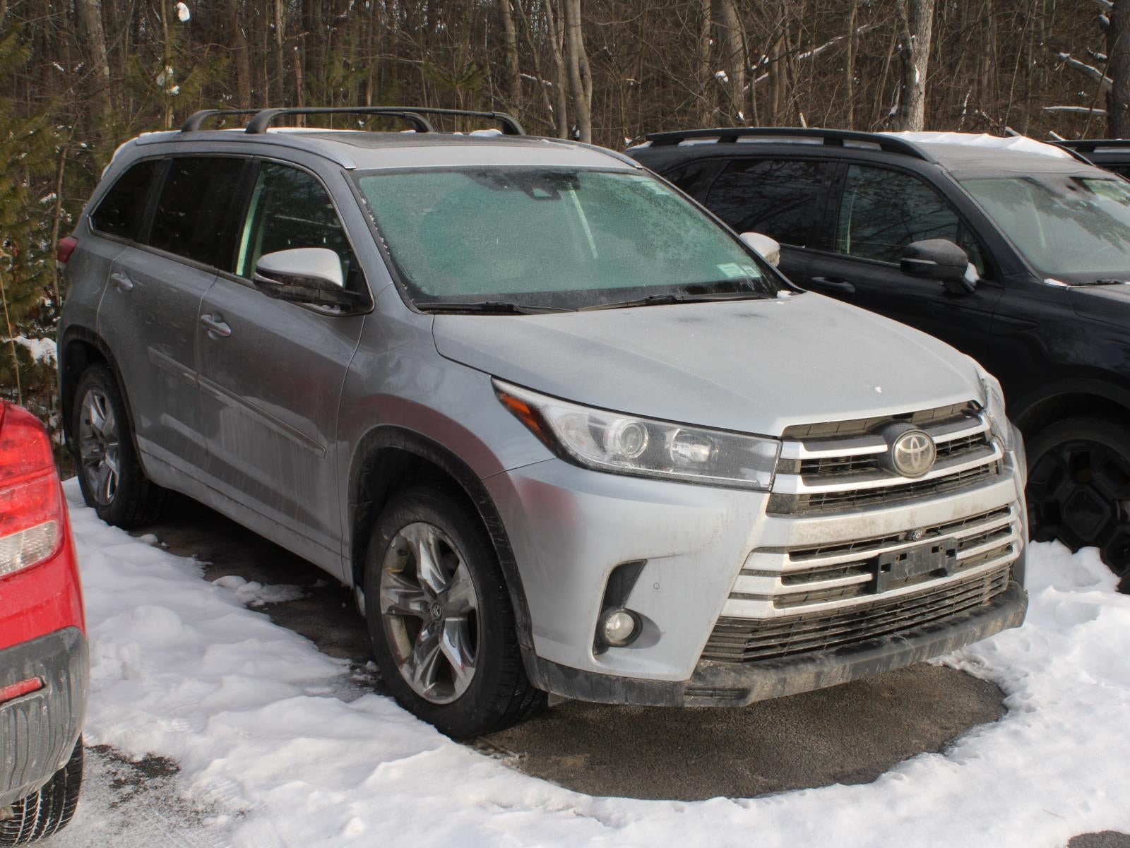 2018 Toyota Highlander — rear three-quarter view