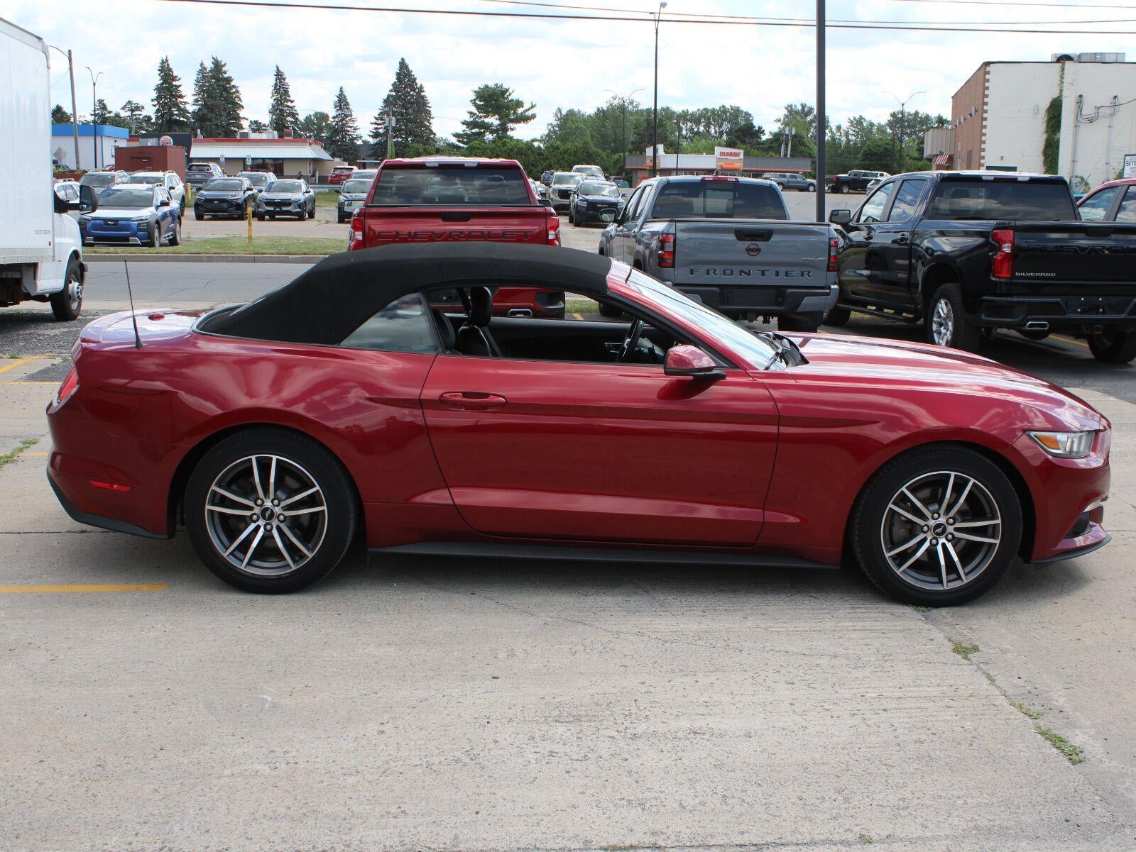 2016 Ford Mustang — interior view