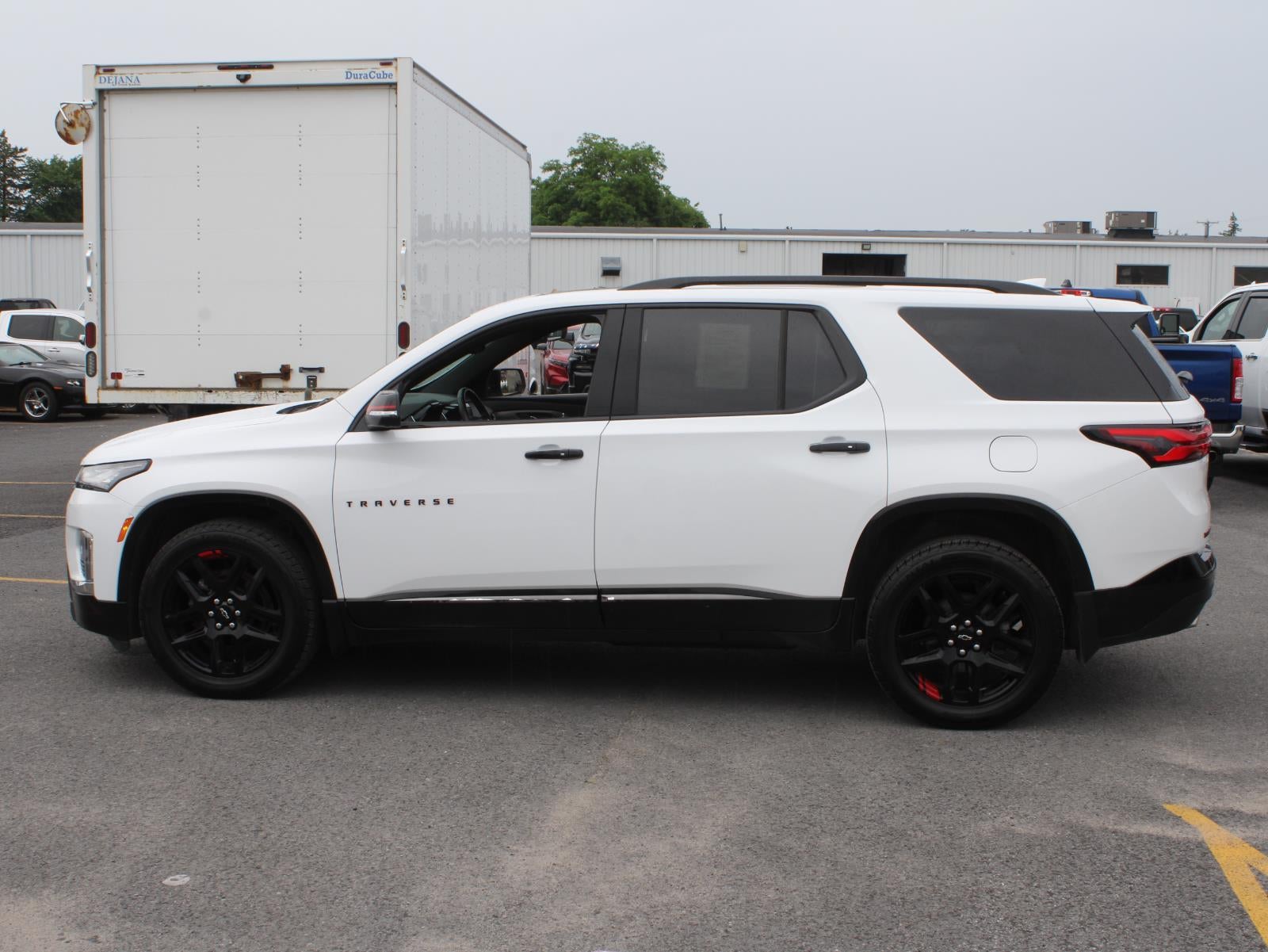 2023 Chevrolet Traverse — detail view